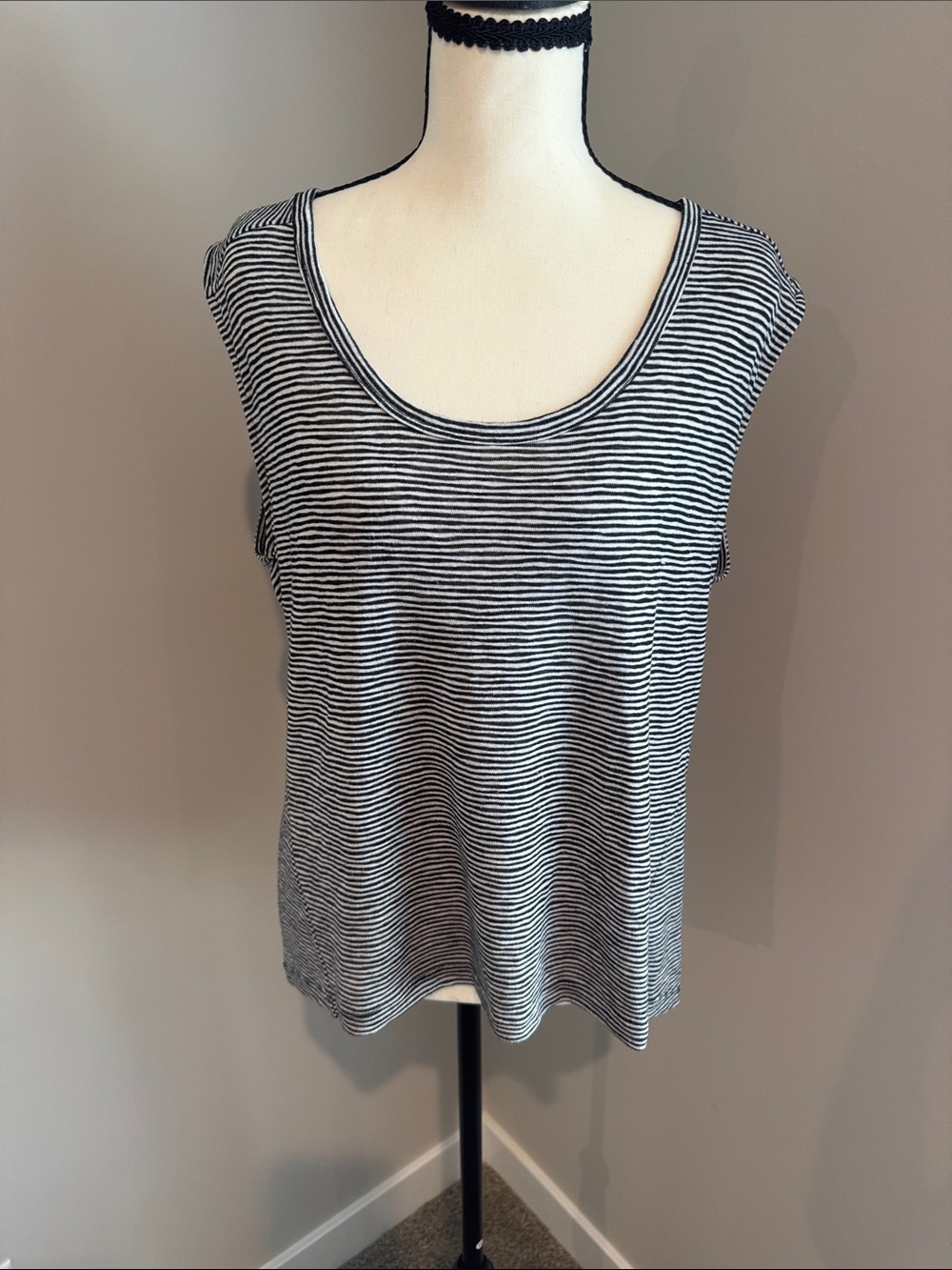 Athleta Black & White Striped Scoop Neck Tank